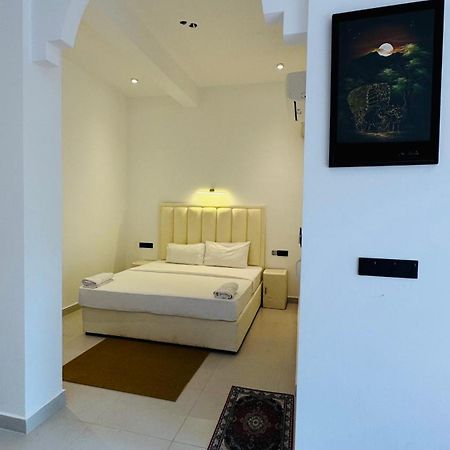 Arugambay Surf Resort อารูกัมเบย์ ภายนอก รูปภาพ